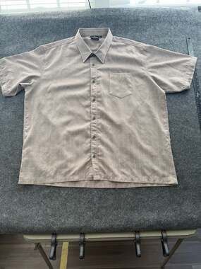 Guinness Official Mens Sandy Taupe Short Sleeve Button Down Shirt Size 4XL